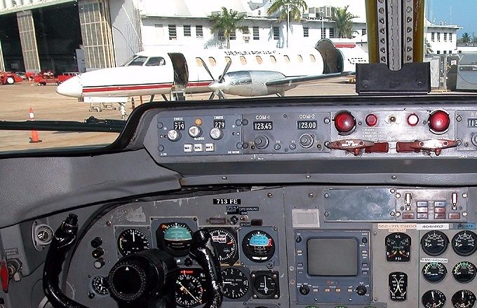 Fokker F27  Msn:10615    N713FE  Fedex Feeder.
Photo JOSE A RAFOLS.
