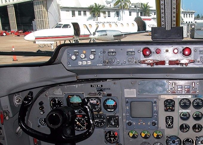 Fokker F27  Msn:10615    N713FE  Fedex Feeder.
Photo JOSE A RAFOLS.