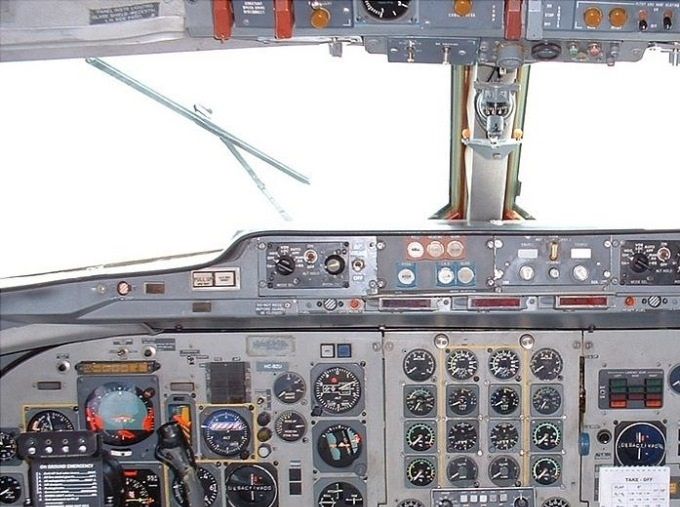 Msn:11112  Fokker F28  HC-BZU TAME Linea Aerea del Ecuador.
Photo SIMON AELLIG.